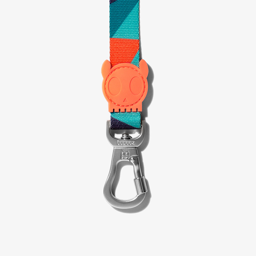 ELLA LEASH